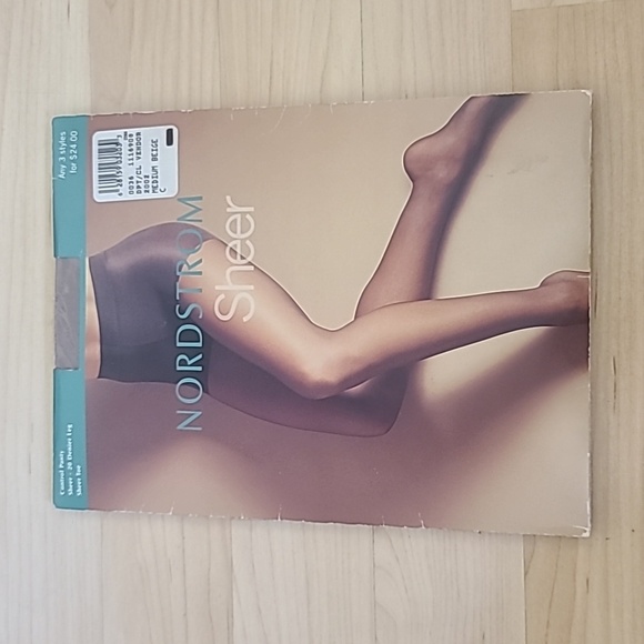 Nordstrom Sheer Control Top Pantyhose Sheer Toe Medium Beige Size C - Picture 1 of 4
